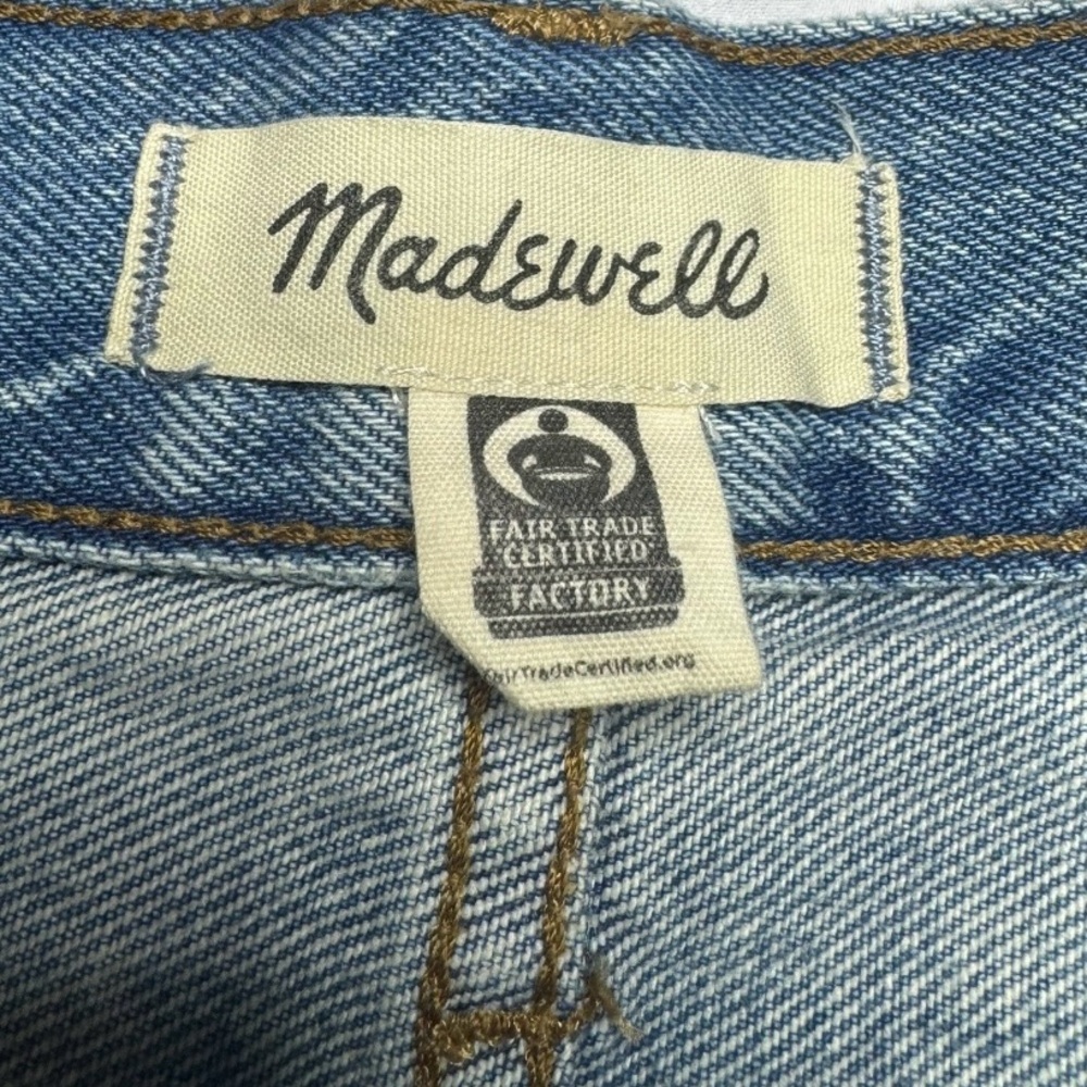 Madewell 4.5 inch relaxed fit raw hem distressed jean shorts size 25 - Picture 3 of 10